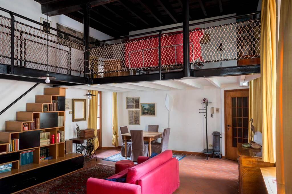 شقة Loft In Pieno Centro Storico كومو المظهر الخارجي الصورة